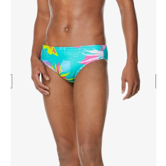 NWT Speedo Standard Swimsuit Brief Endurance+ The One Floating Floral Size 26 - Picture 1 of 10